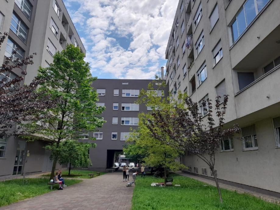 Apartman Lumi Arena زغرب المظهر الخارجي الصورة